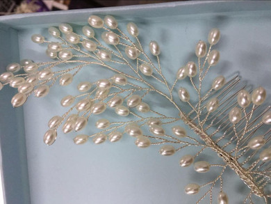 Luxury Vintage Bride Hair Accessories 100% Handmade Pearl Wedding Hair Jewelry Party Pom Bridal Starry Hair Combs Pearl Tiara