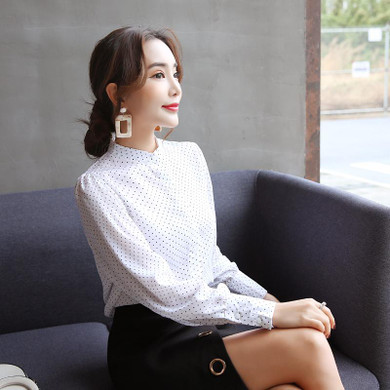 new arrived 2018 spring blouse women white shirt female long sleeve Chiffon Blouse office lady dot bottoming D469 30