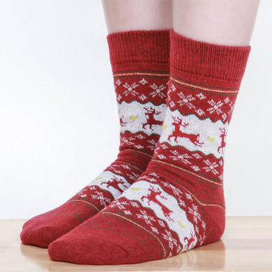 2017 Fashion Xmas Women Warm Soft Wool Christmas Snowflake Deer Long Thick Winter Socks Gift Hot Selling