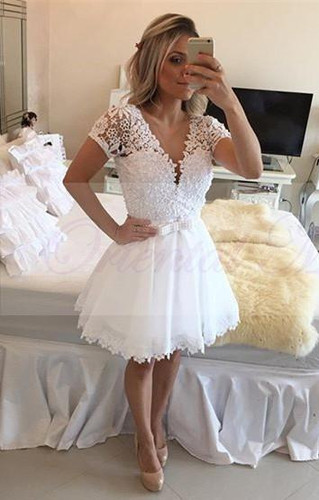 2017 New Short Cocktail Dresses White Lace Beaded Sexy V-neck Illusion Backless Knee Length A-line Party Dress vestido curto