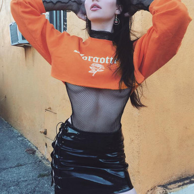 Weekeep Women Cropped Letter Print Sexy Hoodie Sweatshirt Long Sleeve Moletom Pullover Womens Sudaderas Mujer Crop Top Hoodies