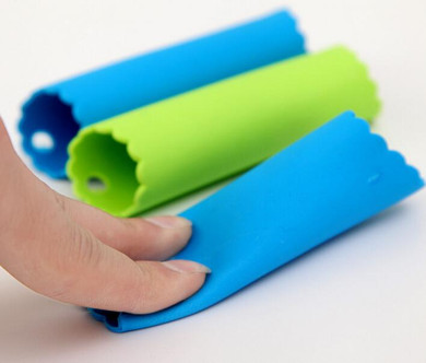 Hot sales Magic Silicone Garlic Peeler Peel Easy Kitchen Tool Color Random