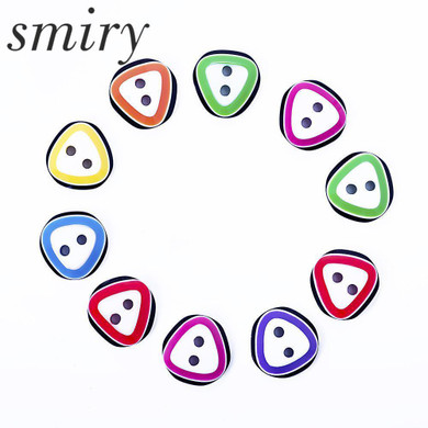 Smiry Geometric 2 Holes 100pcs Triangle Colorful Button 13 x 13mm Plastic Buttons For Sewing Garment Supplies Accessory