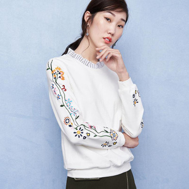 Sllsky Ruffled Sweatshirts Women 2017 Winter New Long Sleeve Office Lady Embroidery Floral Pullovers Hoodie 108LB128
