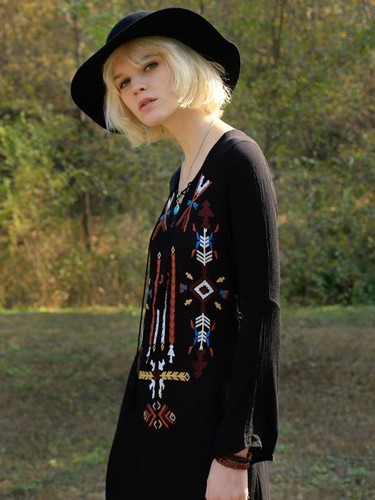 Bohemia Embroidery Long Sleeve Side Split Maxi Dress