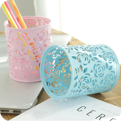pen holder Makeup Brush Vase Roses Brush Pot pen holder desk organizer Stationery Storage Office Supplies 1.3