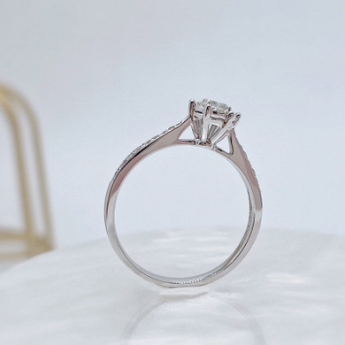 18K Gold Round cut Natural Diamond 0.2 Carat Classic Ring