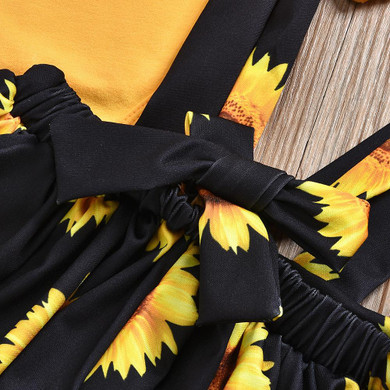 Baby Girls Solid Long Sleeve Romper & Sunflower Suspender Skirt Wholesale Baby Girls Solid Long Sleeve Romper & Sunflower Suspender Skirt Wholesale