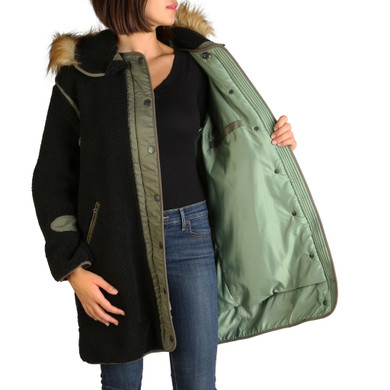 MR. KILLROY FASHIONS - Blauer - keeping It Warm