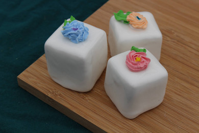 Large Fake Vanilla Petit Fours - Set of 3