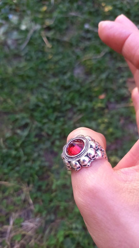 Cluster skull pyramid SS ring