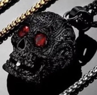 Bling bling skull necklace