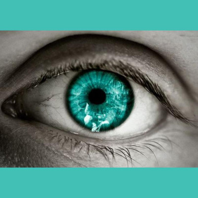 Bright green (12 months) contact lenses