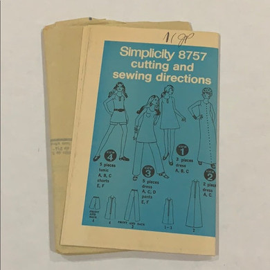 Simplicity Pattern #8757 (1970)