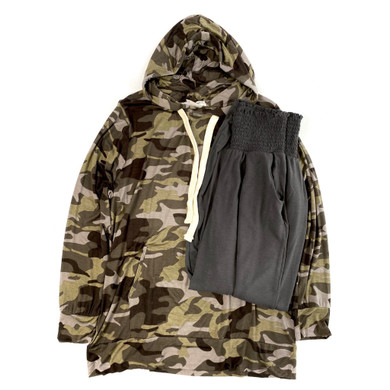 Cozy Days Camo Hoodie in Army Green