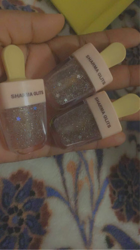 Sharma Glitz