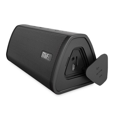 Red-Graffiti Bluetooth Speaker Built-in Microphone Stereo Rock Sound Outdoor 10W Portable Wireless Speaker