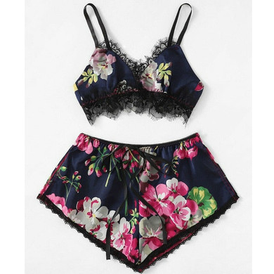 Sexy Floral Bra set Lace Underwear Bra and G-string Panties Lingerie Babydoll For Women