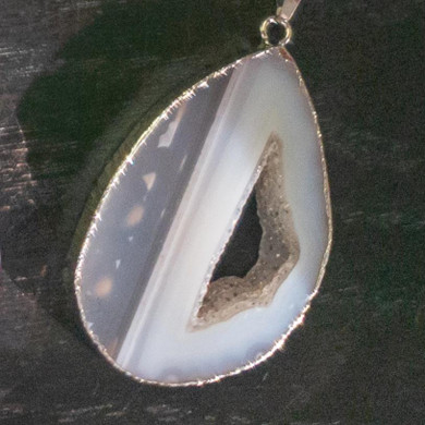 AGATE SLICE BEADED NECKLACE