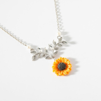 Gold Rose Pendant Necklace