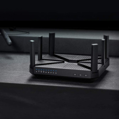 C4000 Wireless AC4000 MU-MIMO Tri-Band Router C4000 Wireless AC4000 MU-MIMO Tri-Band Router