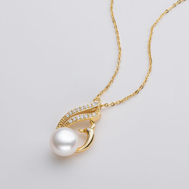 Swan Natural Cultured Freshwater Pearl Necklace