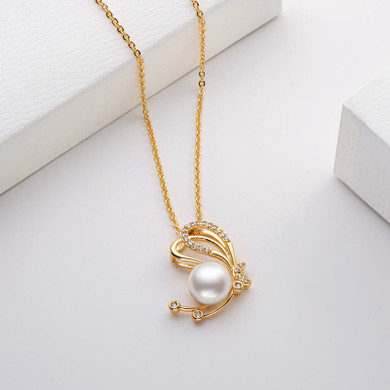 Butterfly Natural Cultured Freshwater Pearl Necklace