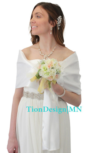 Ivory-White Reversible Satin Evening Wrap