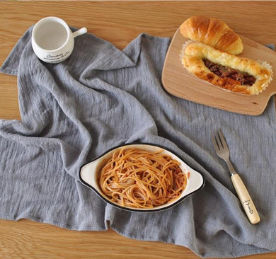Solid Linen Table Napkins (Set of 4)