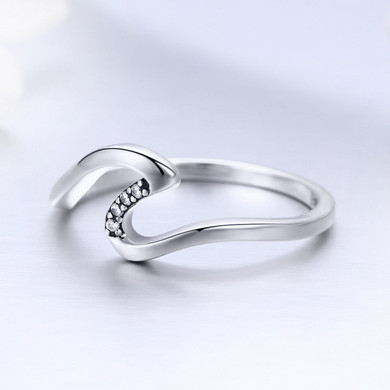Geometric Wave Finger Rings