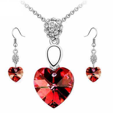 Women's Crystal Heart Shape Rhinestone Earring & Necklace Set Women's Crystal Heart Shape Rhinestone Earring & Necklace Set