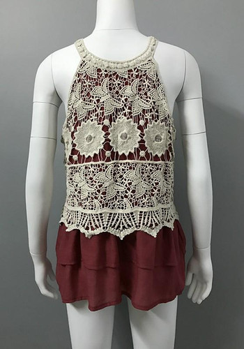 Red Patchwork Lace Ruffle Round Neck Fashion Vest