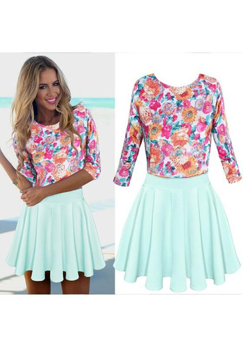 Light Green Floral Pleated Round Neck Elbow Sleeve Mini Dress