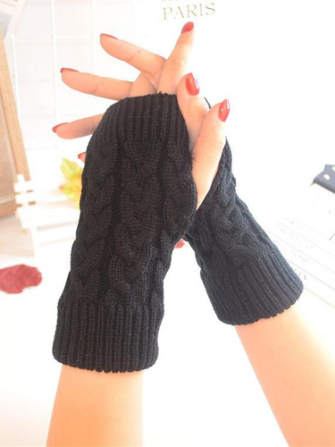 Threaded Half Finger Knit Gloves