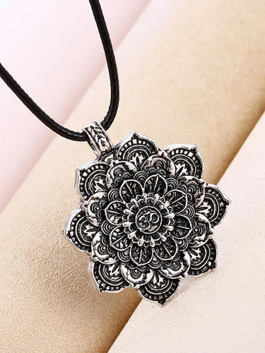 Retro Bohemian Tibet Mandala Flower Pendant Punk Alloy Necklace Jewelry