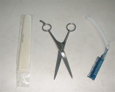 Razor,Scissors and Comb - Navaja ,Tijera y Peine