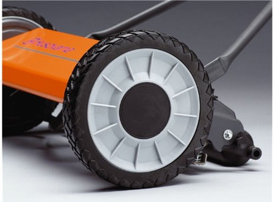 Husqvarna 64, 16 in. Push Reel Lawn Mower Husqvarna 64, 16 in. Push Reel Lawn Mower