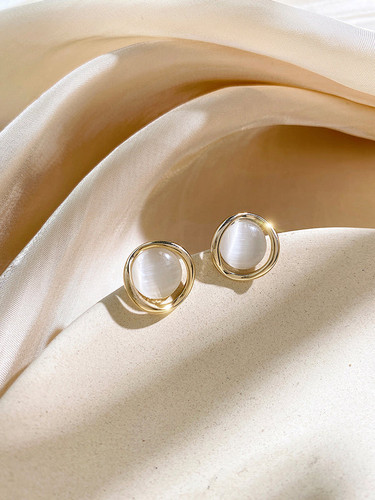 Ivy OPal Earrings Studs