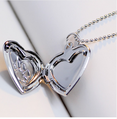 Dog Paw Print Photo Frames Locket Necklaces Offer