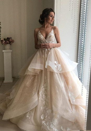 Light Champagne 2019 Wedding Dresses Lace Appliques Floral Lace Ball Gown Off Shoulder Bridal Gown Vestido De Novia Dubai