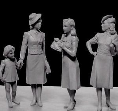 Master Box Ltd 1/35 WWII Civilian Women (5) Kit