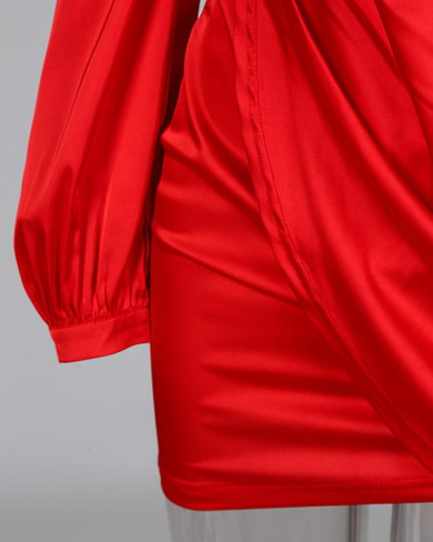 Ruched Twist Detail Long Sleeve Dress