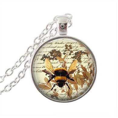 2017 Real Limited Collares Collier Animal Necklace Bee Necklaces Glass Dome Art Picture Pendant For Jewelry Fashion Jewelry HZ1
