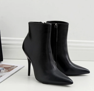 Women's Sexy Pointed Toe Boots
