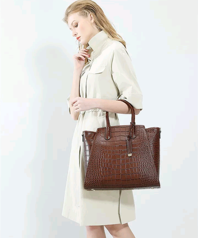 Genuine Leather Luxury Alligator Embossed Crossbody Handbag