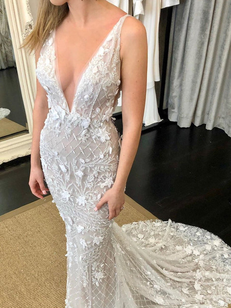 onlybridals V-Neck Luxury Beaded Mermaid Wedding Dress with Detachable Train