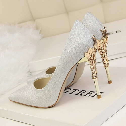 Elegant Metal Carved Heels Women Pumps