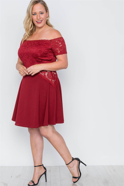 Plus Size Off-the-shoulder Skater Mini Dress