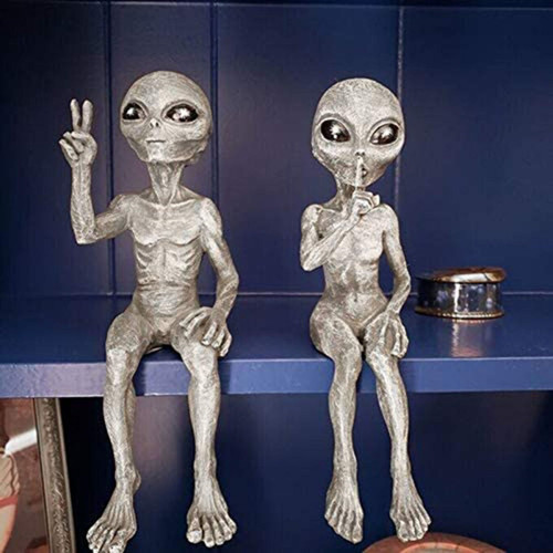 2pcs Space Alien Figures