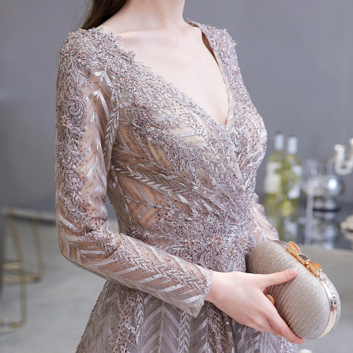 Luxury Long Sleeve Evening Dress Gorgeous V-Neck Lace Pleated Beaded Crystal Sexy Formal Gown